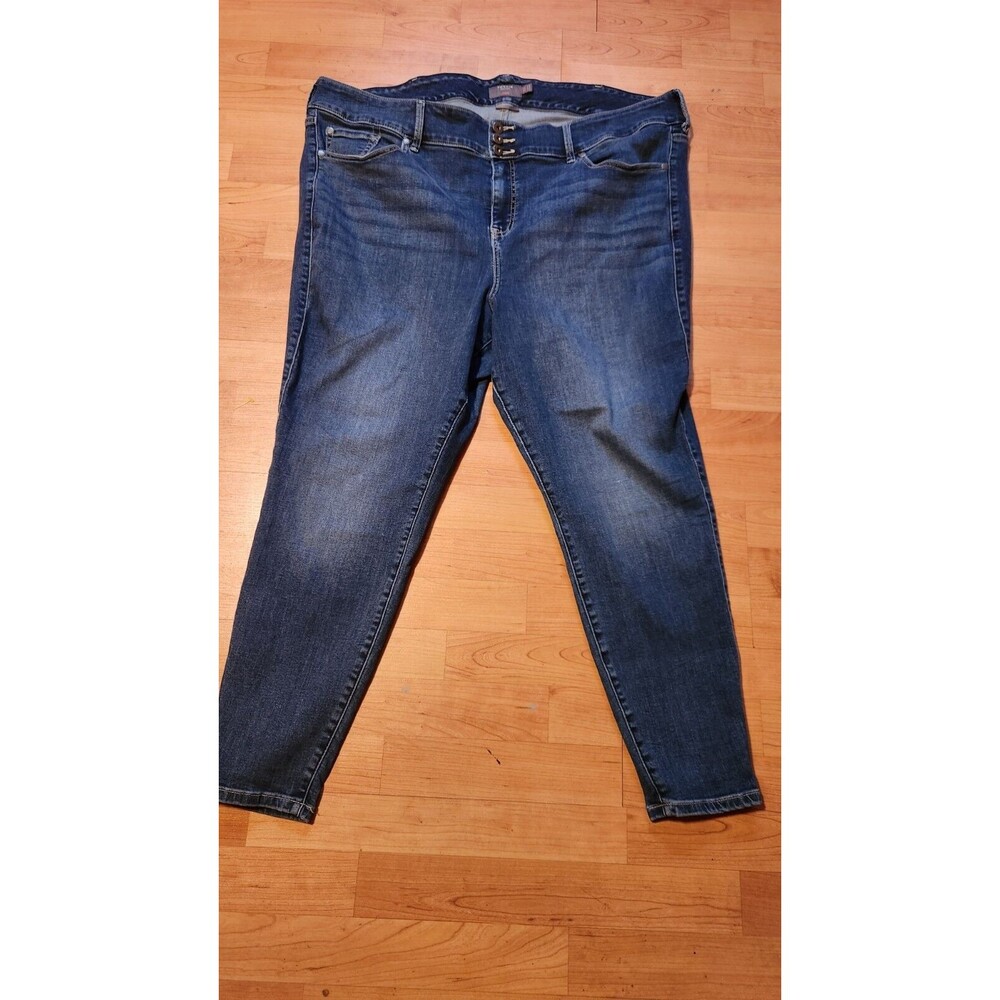 Torrid Women's Size 26R Straight Jeans Blue Cotton Blend plus